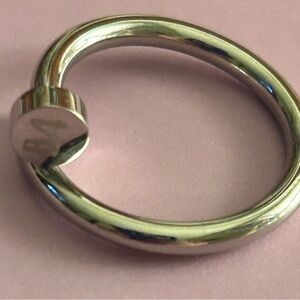 Year 1984 Ring anyone!? Nailhead end is inscribed w “84” on it sz 8.5 Silvertone